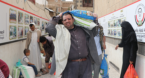 Distribution of food basket